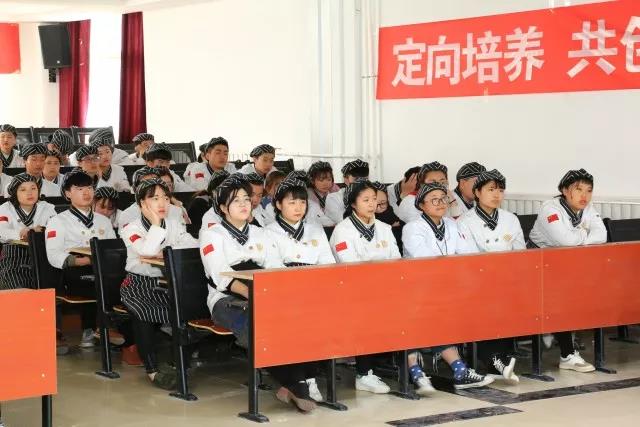 企校共培,导向性培育!银川爱里食品有限公司来我校宣讲啦!