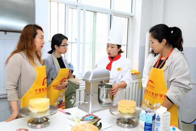 宁夏新东方烹饪学校教学情境 2020年学西点,去哪个学校好?