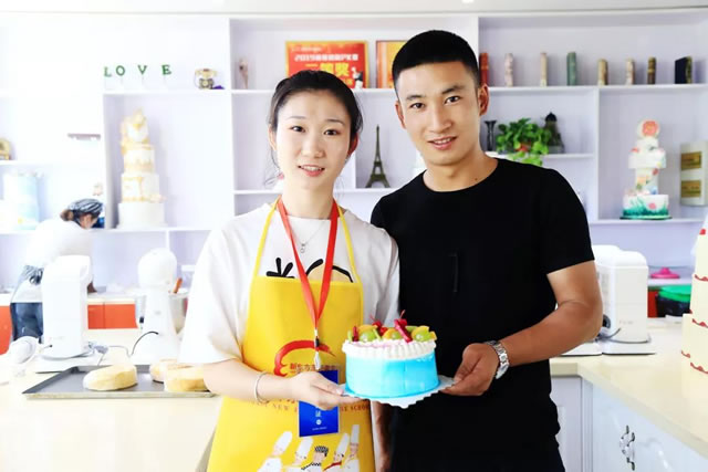 宁夏新东方烹饪学校学生作品 短期西点烘焙学习去哪里