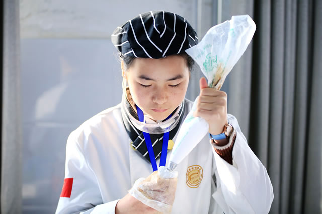 烘焙和裱花哪个好学